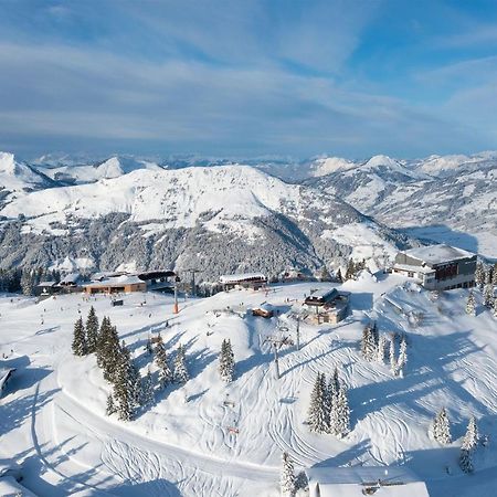 Poellmuehle Penthouse By Alpine Host Helpers Apartamento Kirchberg in Tirol Exterior foto