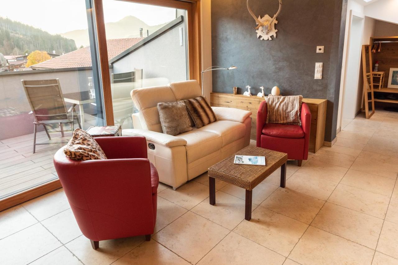 Poellmuehle Penthouse By Alpine Host Helpers Apartamento Kirchberg in Tirol Exterior foto