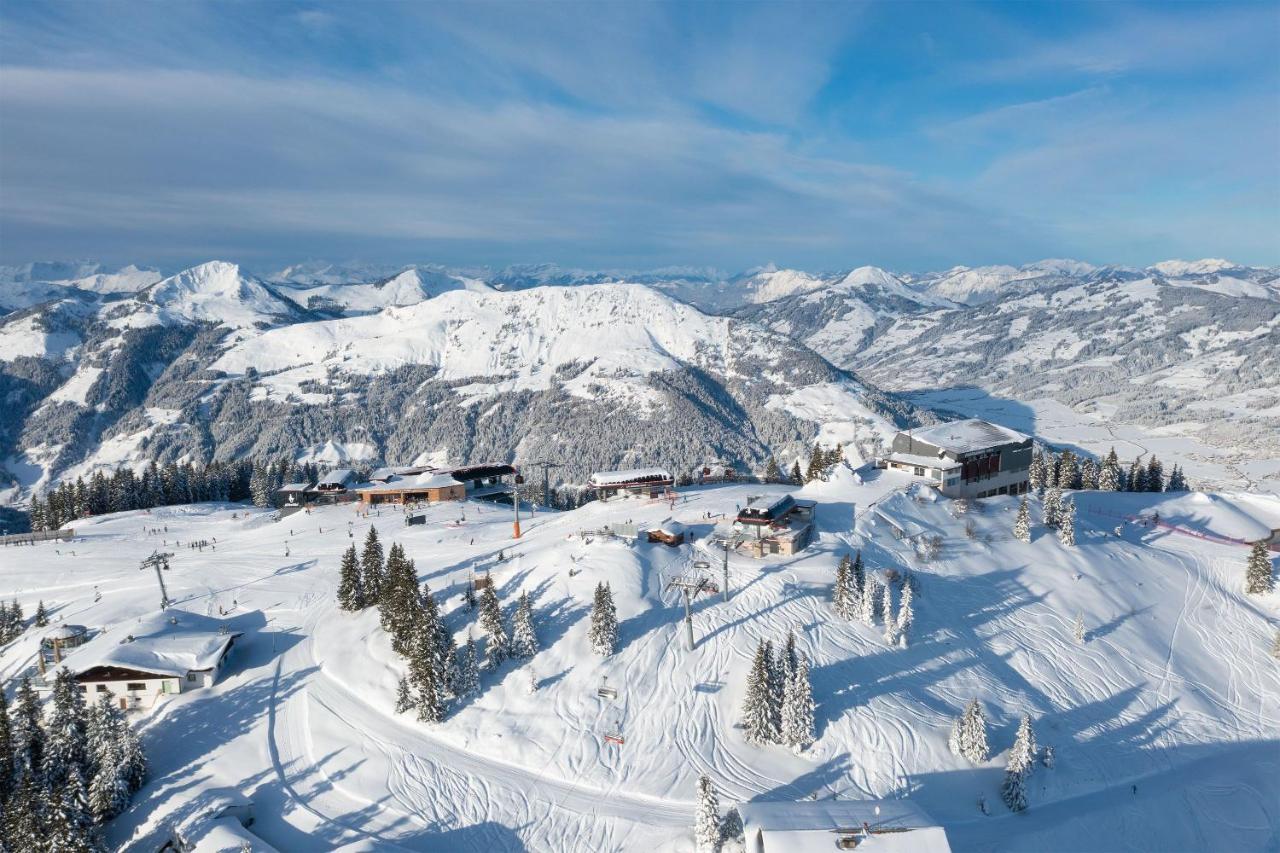 Poellmuehle Penthouse By Alpine Host Helpers Apartamento Kirchberg in Tirol Exterior foto